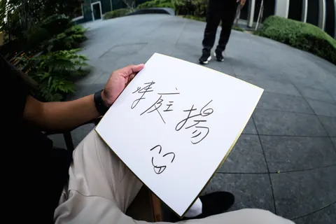 陳庭揚採訪側拍